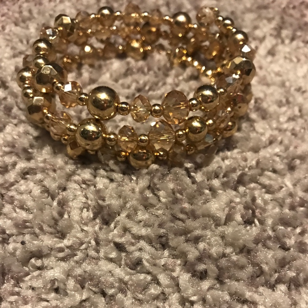 Gold fashion bracelet